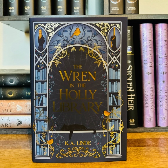 Fairyloot Exclusive Signed Edition The Wren In The Holly Library by K. A. Linde - Picture 3 of 13